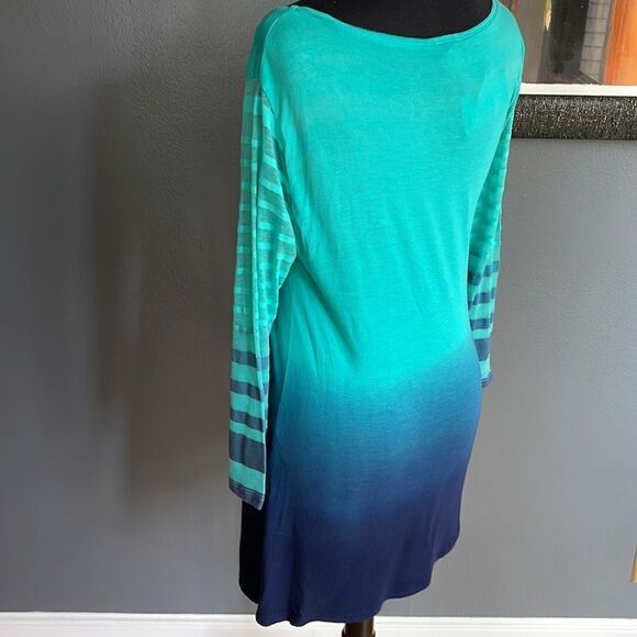 Cable & Guage aqua/navy ombré sheer stripe sleeve lightweight stretch top. NWT. - Picture 4 of 6